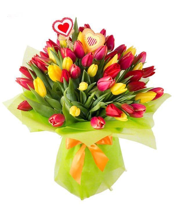 Весенний букет из 51 тюльпана